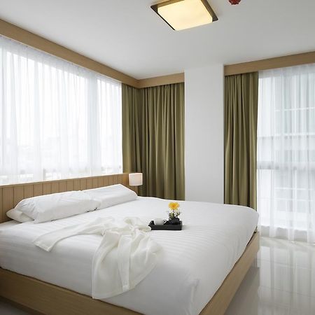 Modern Thai Suites プーケット 部屋 写真