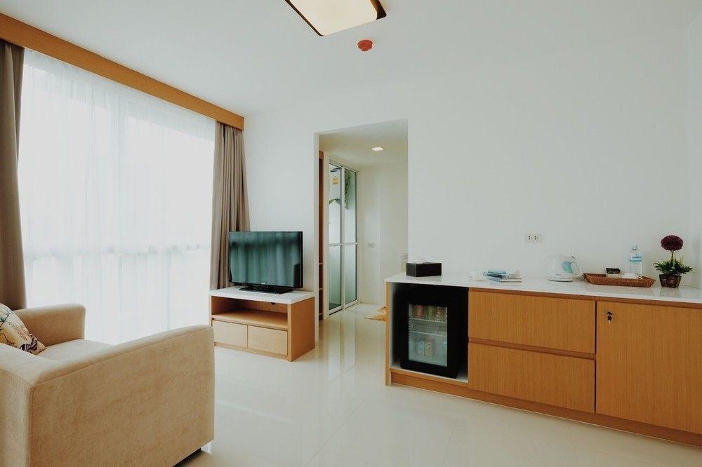 Modern Thai Suites プーケット エクステリア 写真