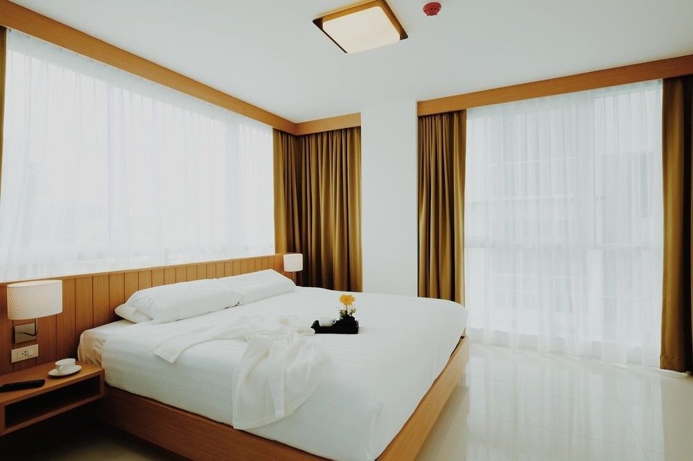 Modern Thai Suites プーケット エクステリア 写真